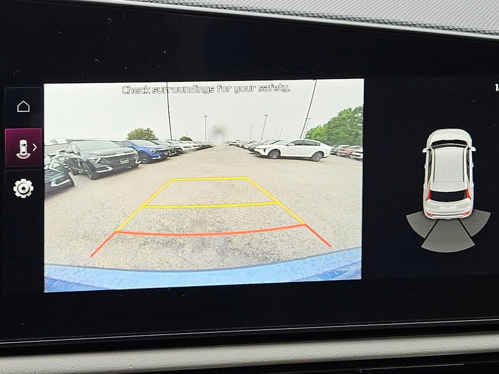 Thumbnail: 2023 Kia Niro - 24