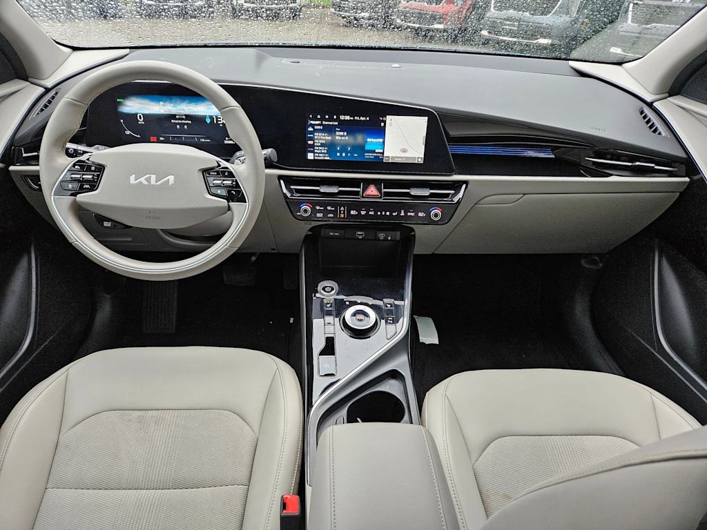 Thumbnail: 2023 Kia Niro - 9