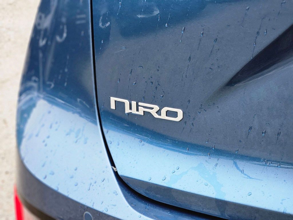 Thumbnail: 2023 Kia Niro - 7