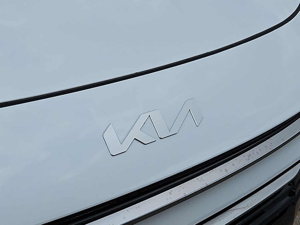 Thumbnail: 2024 Kia Niro - 5