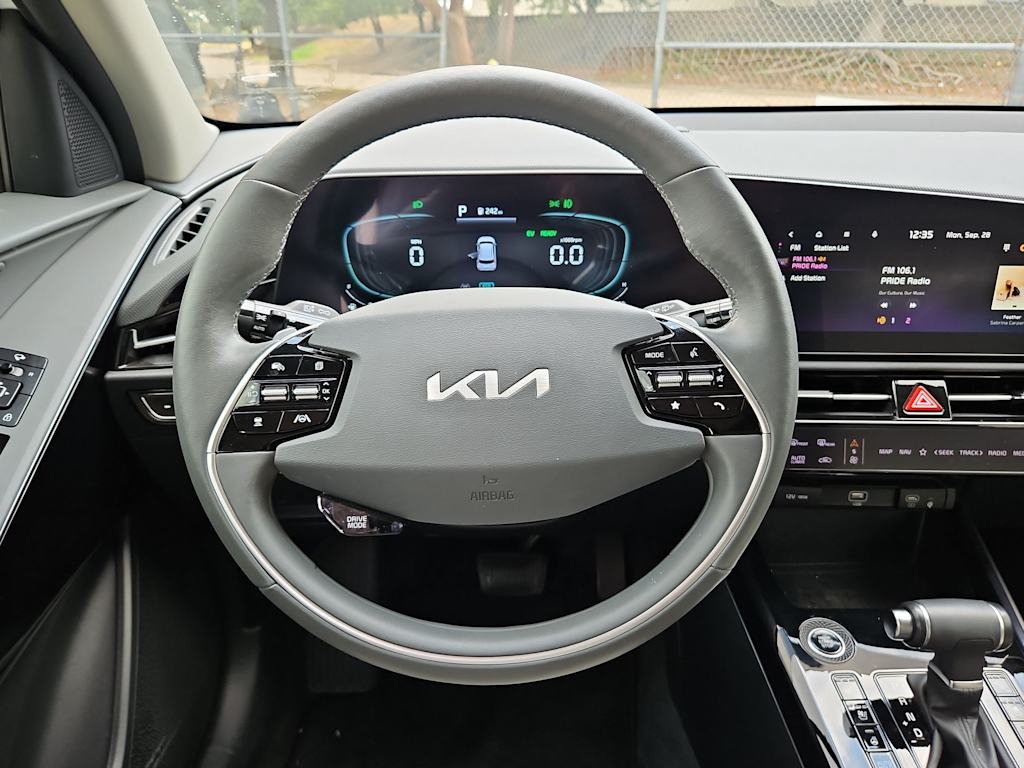 Thumbnail: 2024 Kia Niro - 11