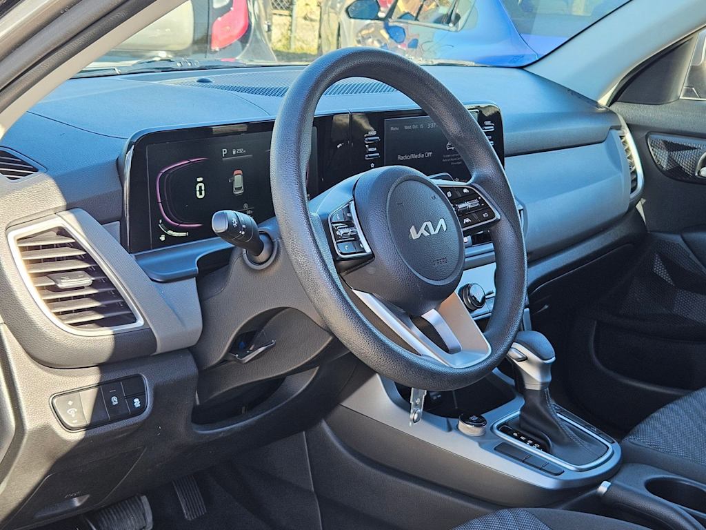 Thumbnail: 2024 Kia Seltos - 15