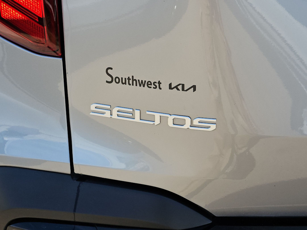 Thumbnail: 2024 Kia Seltos - 7