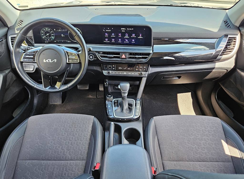 Thumbnail: 2024 Kia Seltos - 10