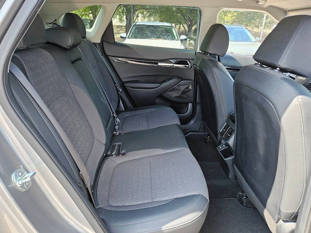 Thumbnail: 2024 Kia Seltos - 29