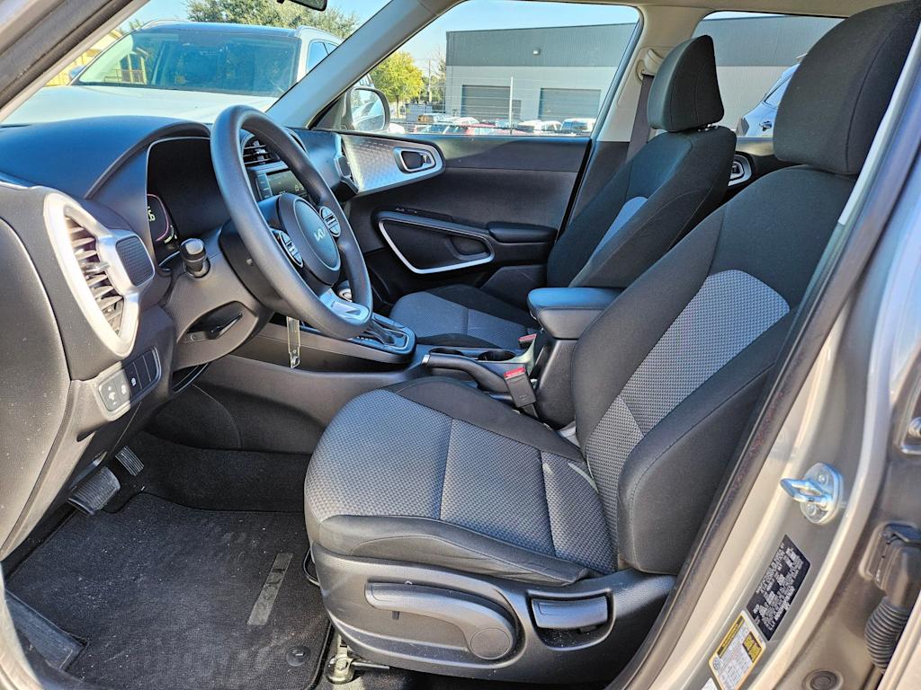 Thumbnail: 2023 Kia Soul - 10