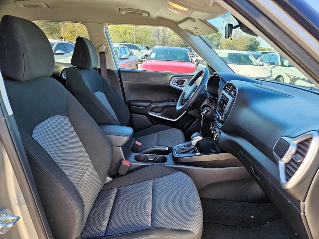 Thumbnail: 2023 Kia Soul - 11