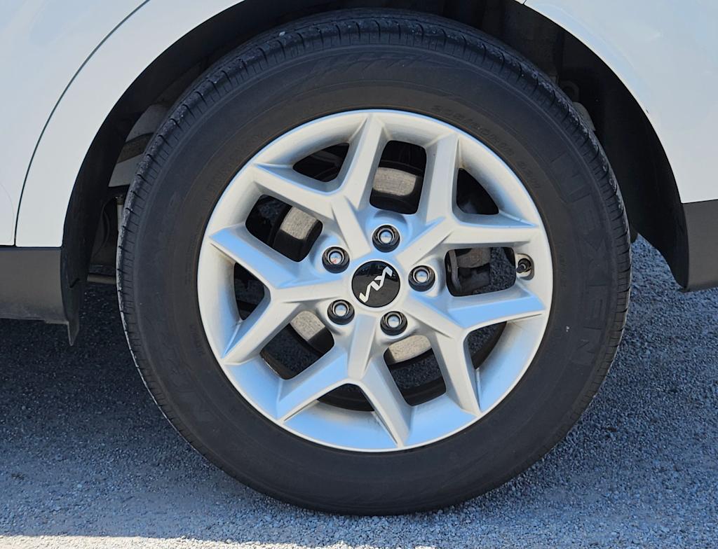 Thumbnail: 2023 Kia Soul - 7