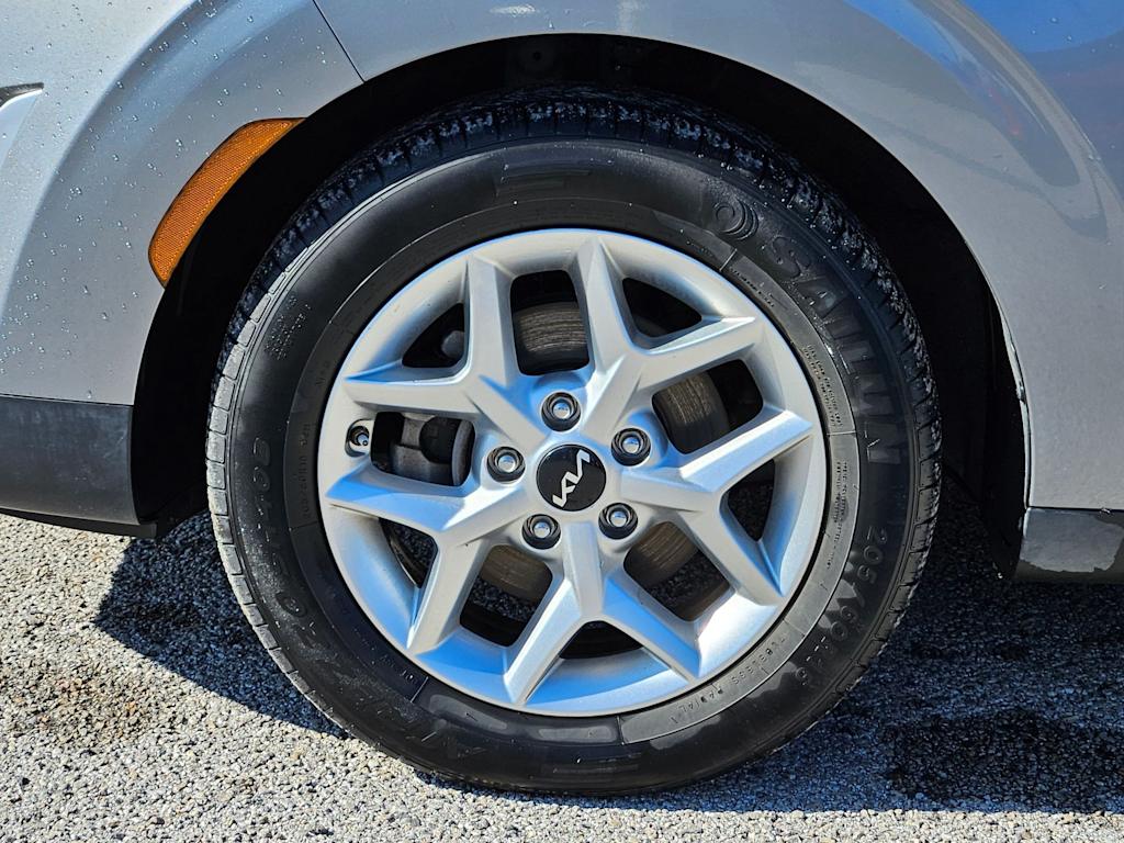 Thumbnail: 2023 Kia Soul - 8