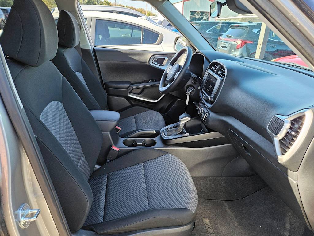 Thumbnail: 2023 Kia Soul - 11