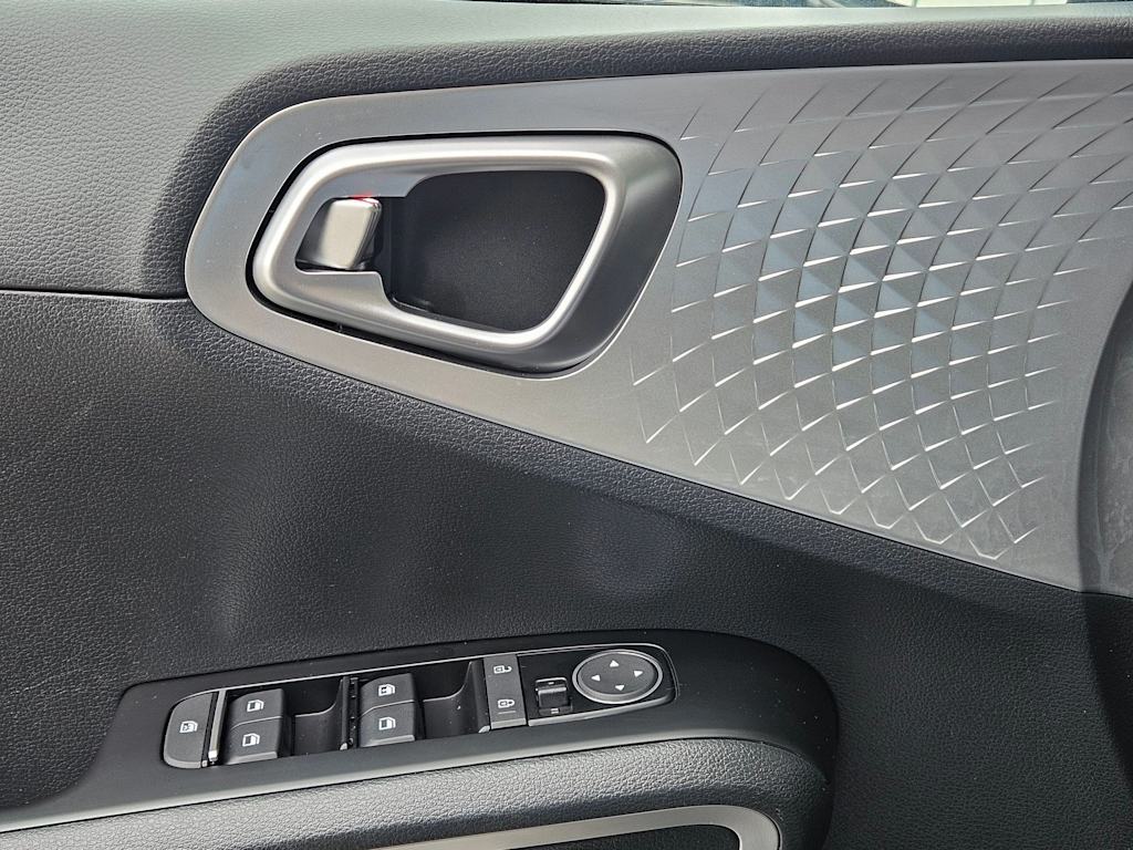 Thumbnail: 2025 Kia Soul - 31