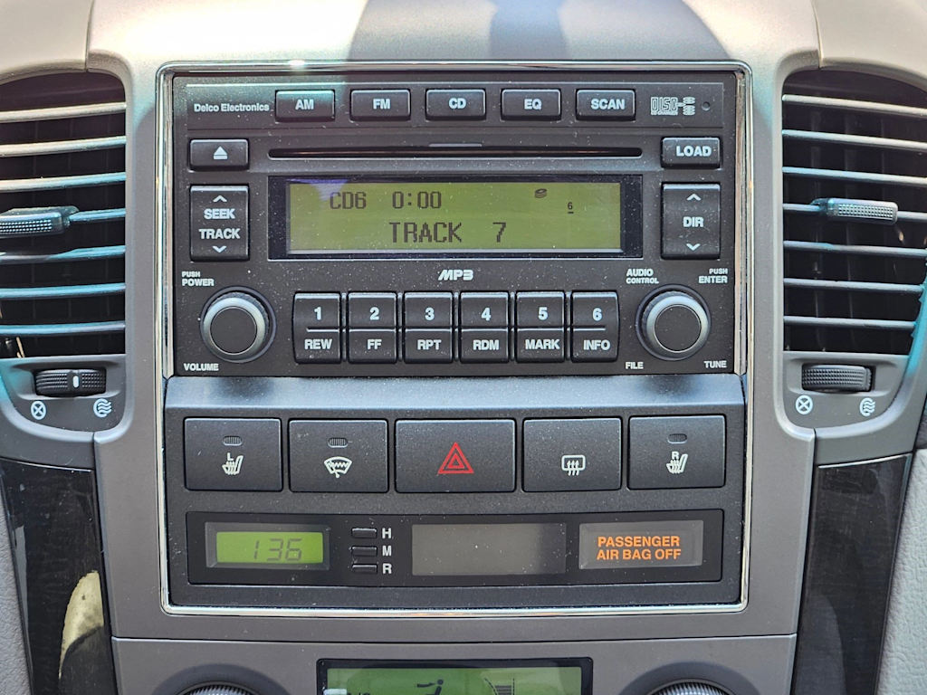 Thumbnail: 2008 Kia Sorento - 13