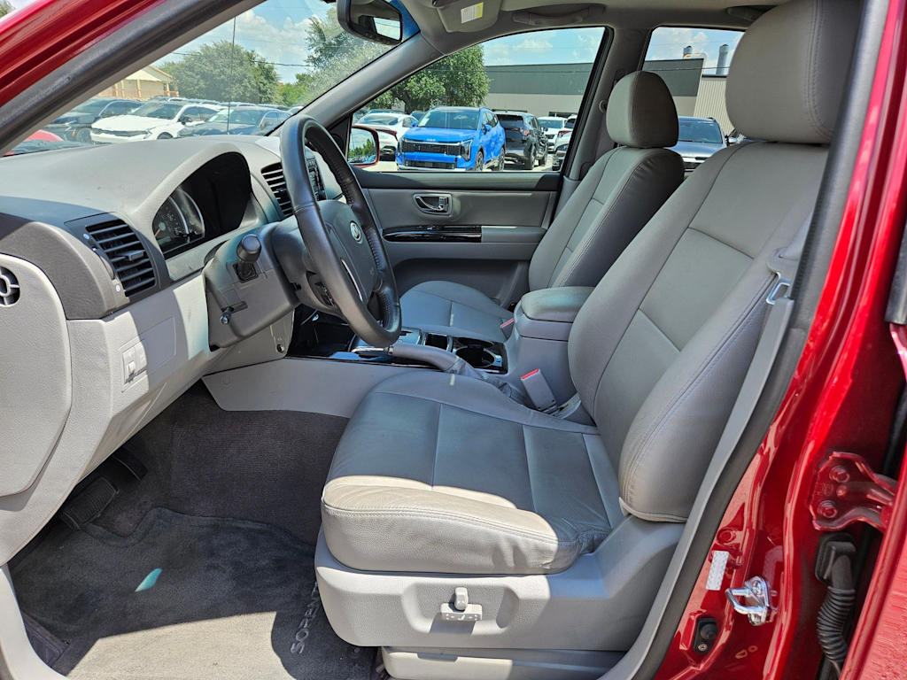 Thumbnail: 2008 Kia Sorento - 9