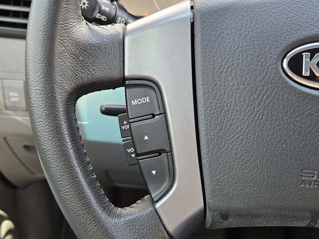 Thumbnail: 2008 Kia Sorento - 29