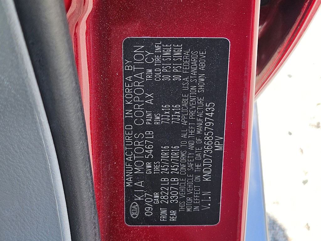 Thumbnail: 2008 Kia Sorento - 18