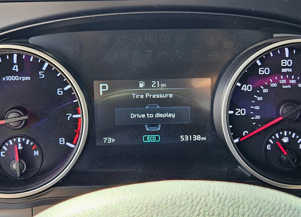 Thumbnail: 2023 Kia Carnival - 16