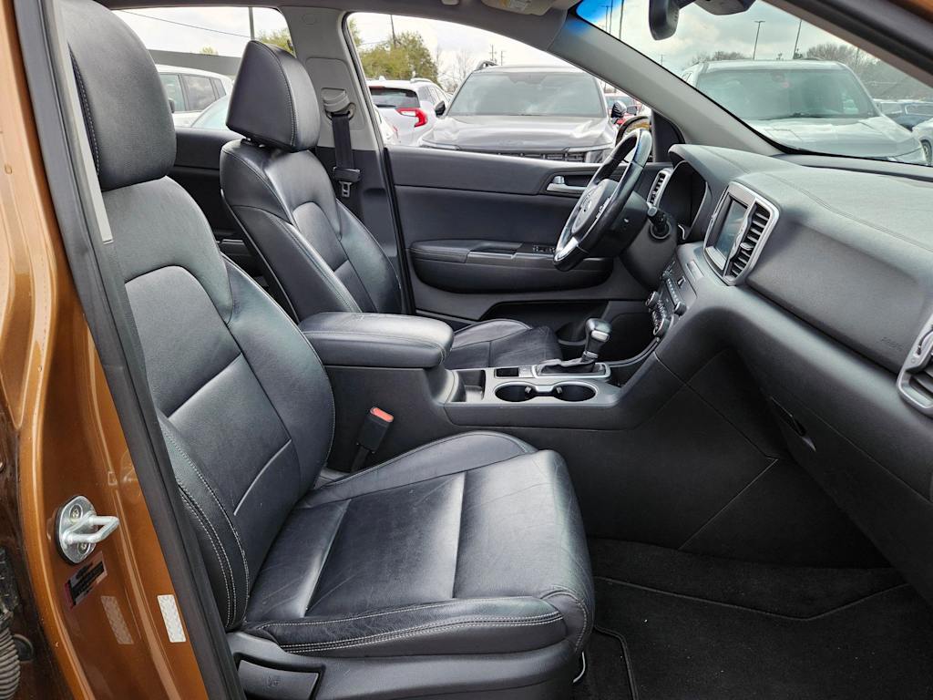 Thumbnail: 2017 Kia Sportage - 11