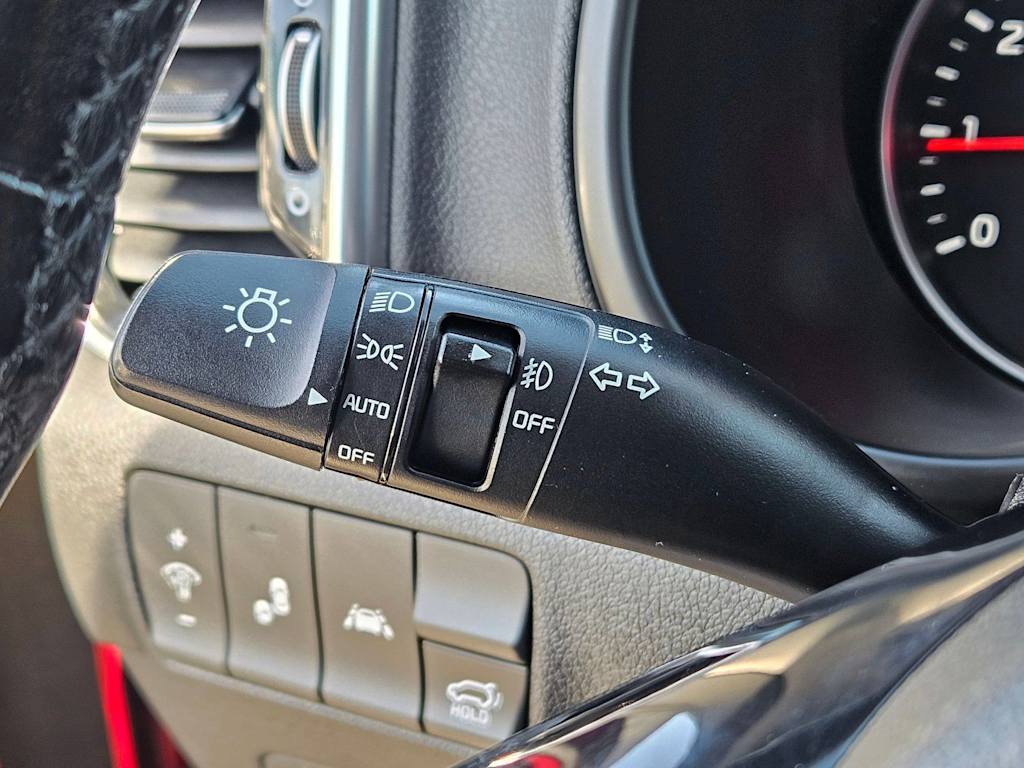 Thumbnail: 2022 Kia Sportage - 36