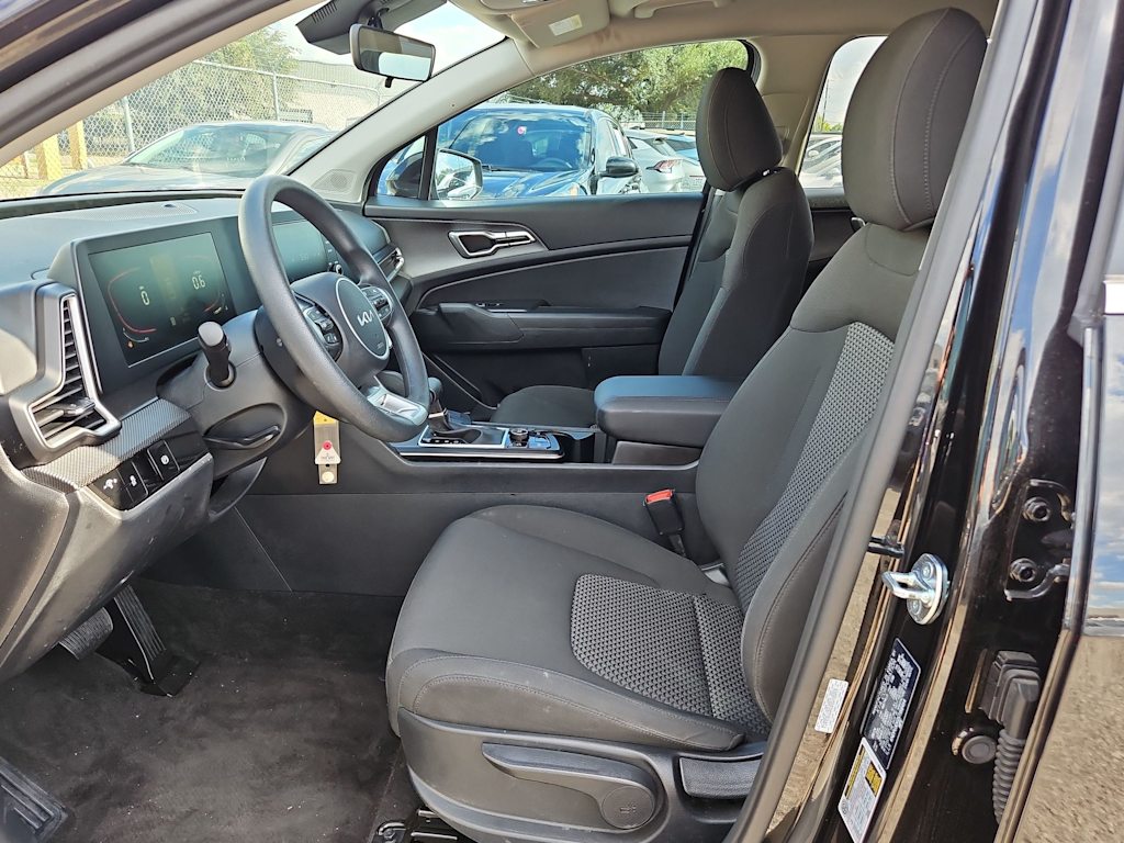 Thumbnail: 2025 Kia Sportage - 9