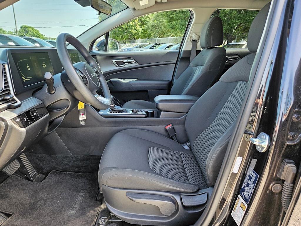 Thumbnail: 2024 Kia Sportage - 6