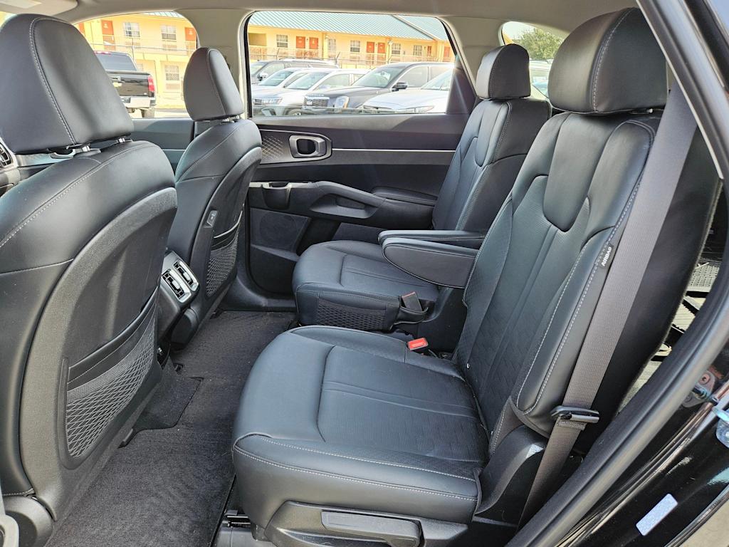 Thumbnail: 2025 Kia Sorento - 20