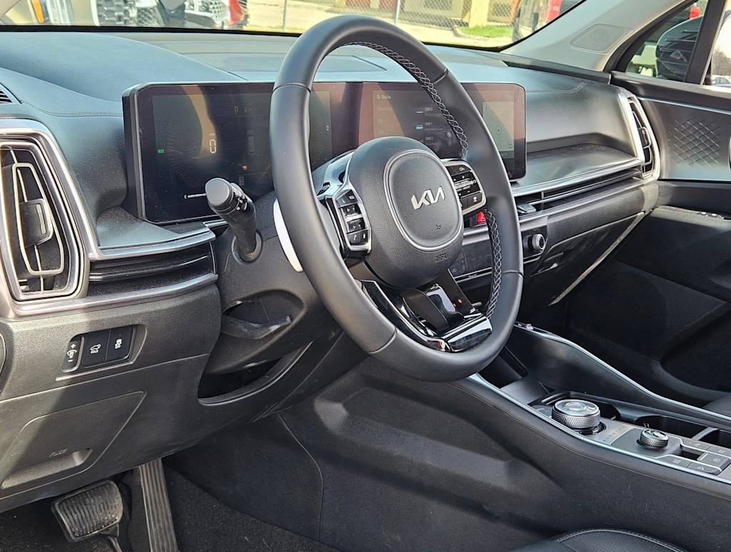 Thumbnail: 2025 Kia Sorento - 2