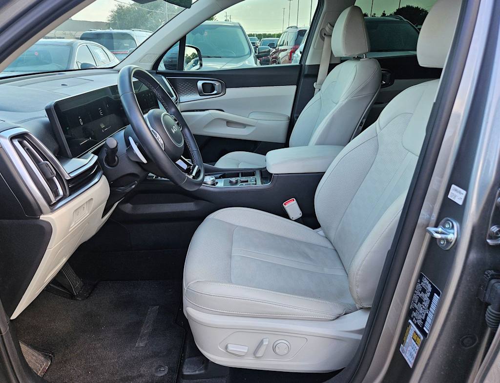 Thumbnail: 2025 Kia Sorento - 10