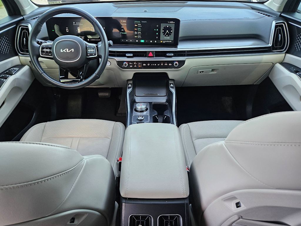 Thumbnail: 2025 Kia Sorento - 9