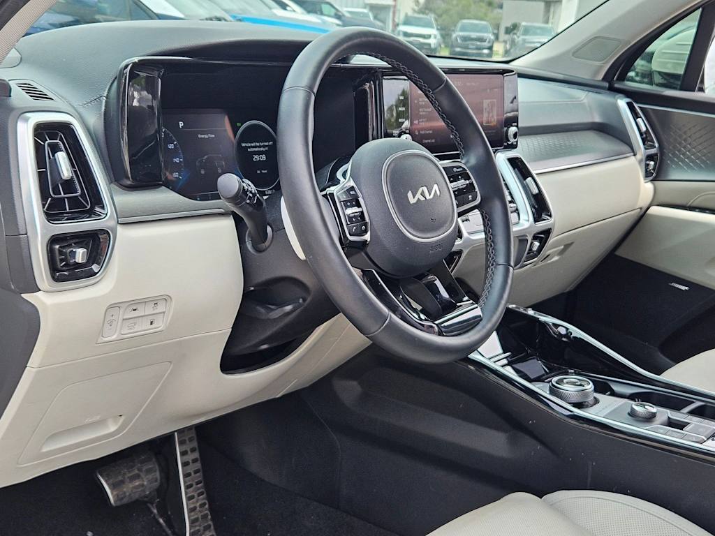 Thumbnail: 2022 Kia Sorento - 2