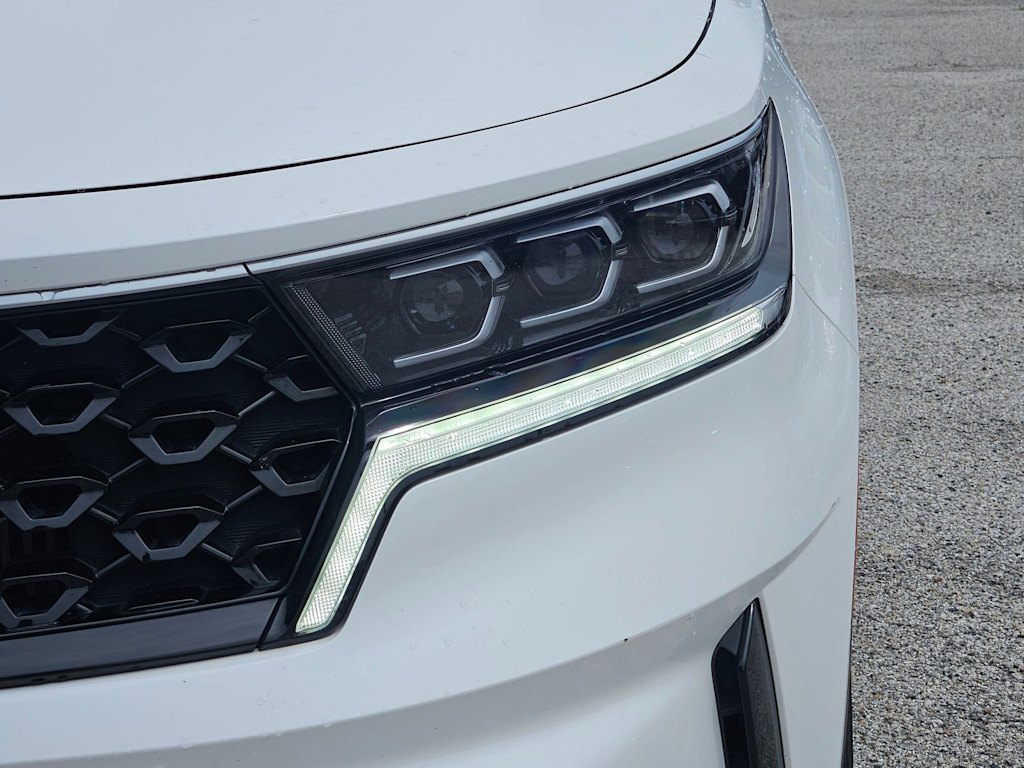 Thumbnail: 2022 Kia Sorento - 21