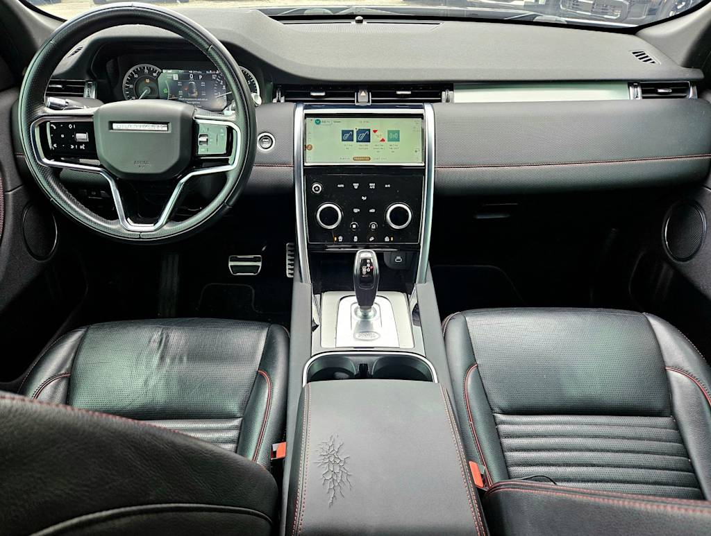 Thumbnail: 2021 Land Rover Discovery Sport - 13