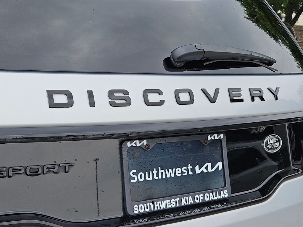 Thumbnail: 2021 Land Rover Discovery Sport - 14