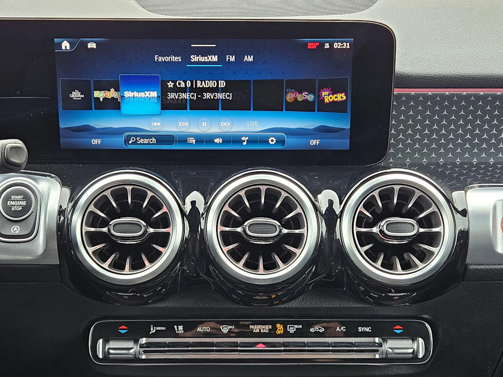 Thumbnail: 2024 Mercedes-Benz GLB - 13