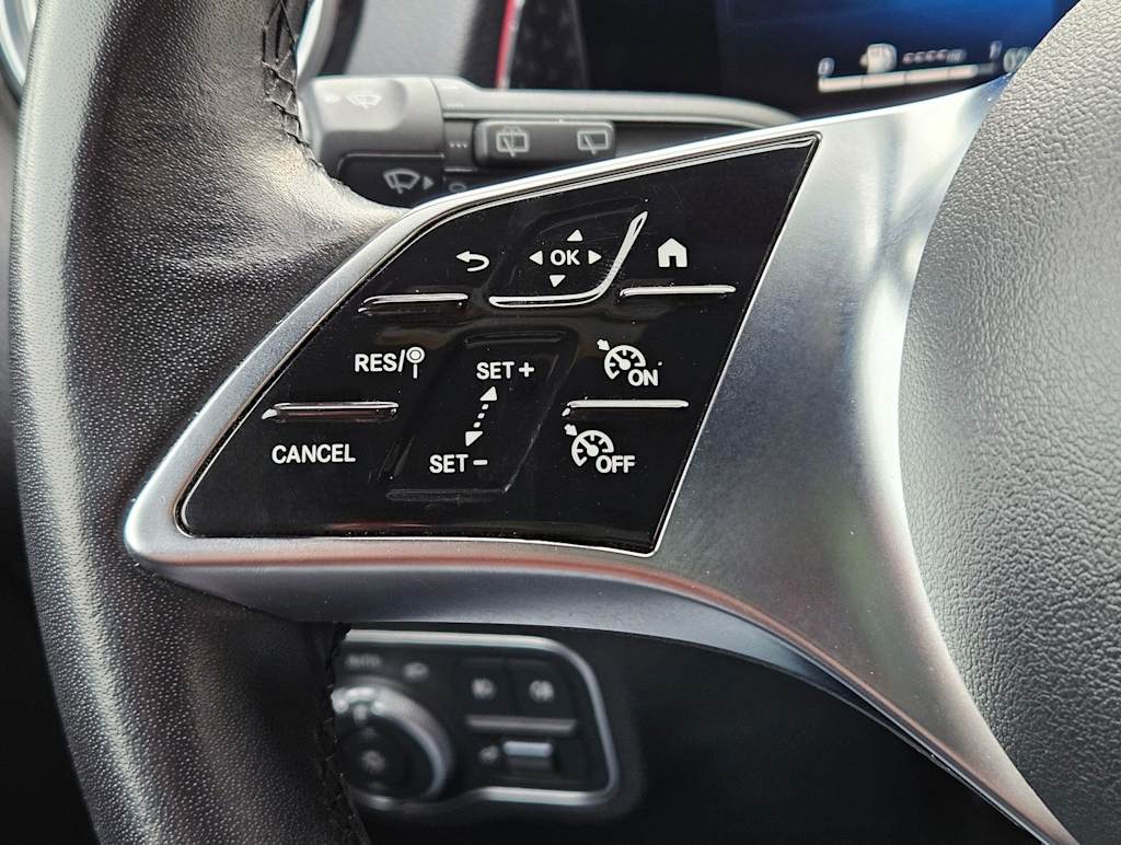 Thumbnail: 2024 Mercedes-Benz GLB - 25