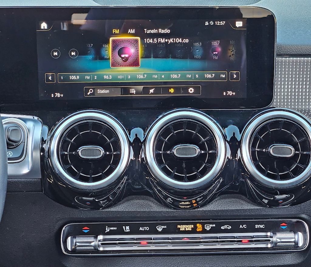 Thumbnail: 2023 Mercedes-Benz GLB - 14