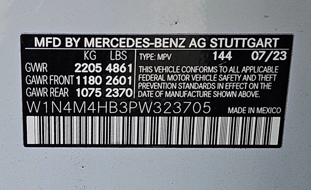 Thumbnail: 2023 Mercedes-Benz GLB - 18