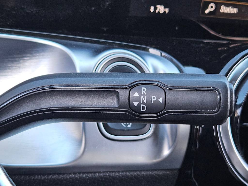 Thumbnail: 2023 Mercedes-Benz GLB - 28