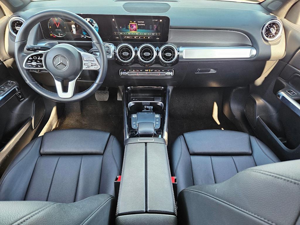 Thumbnail: 2023 Mercedes-Benz GLB - 2