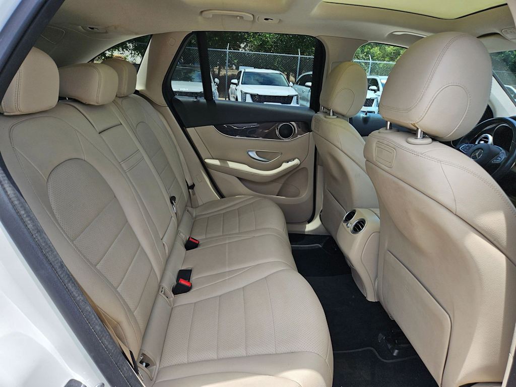Thumbnail: 2019 Mercedes-Benz GLC - 27