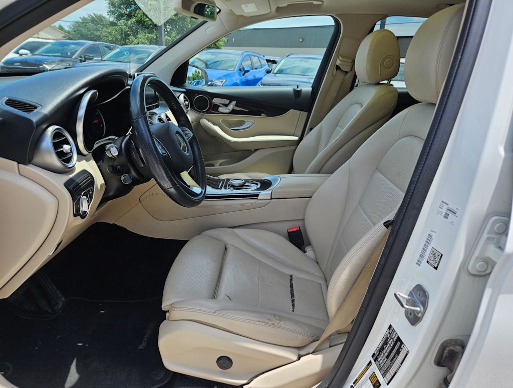 Thumbnail: 2019 Mercedes-Benz GLC - 10