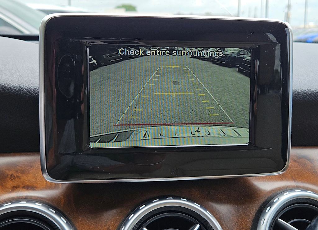 Thumbnail: 2015 Mercedes-Benz GLA - 26