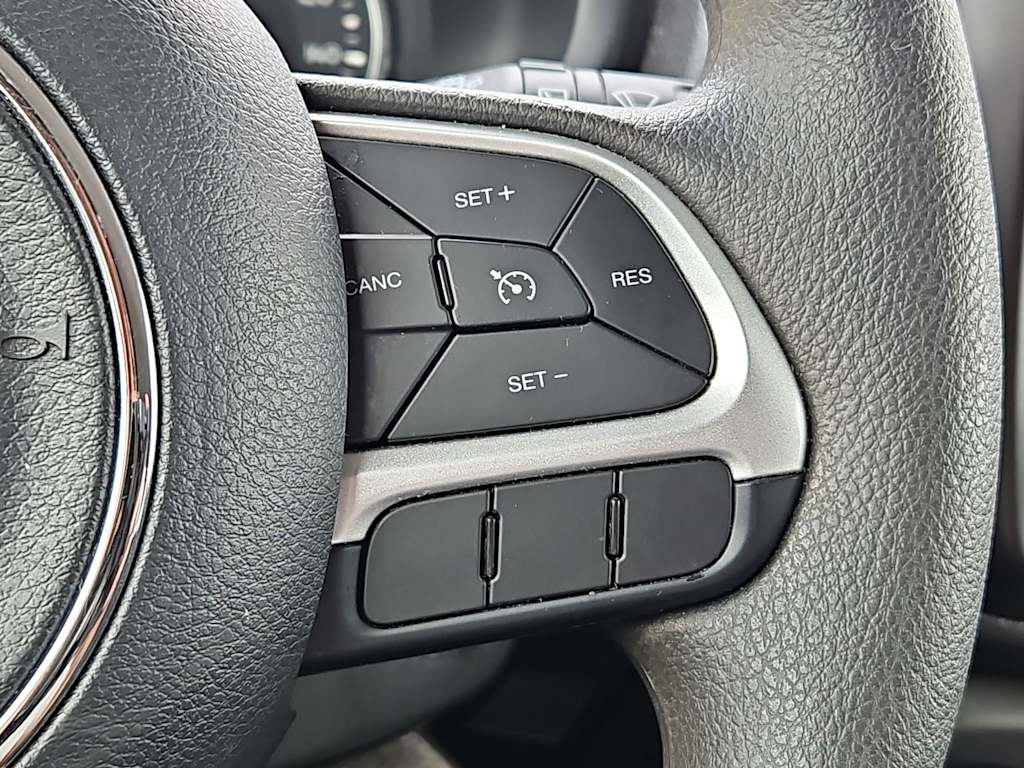 Thumbnail: 2023 Jeep Renegade - 26