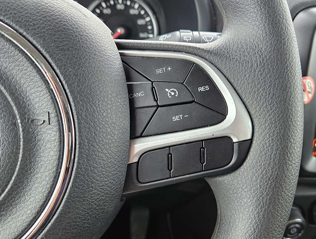 Thumbnail: 2023 Jeep Renegade - 26