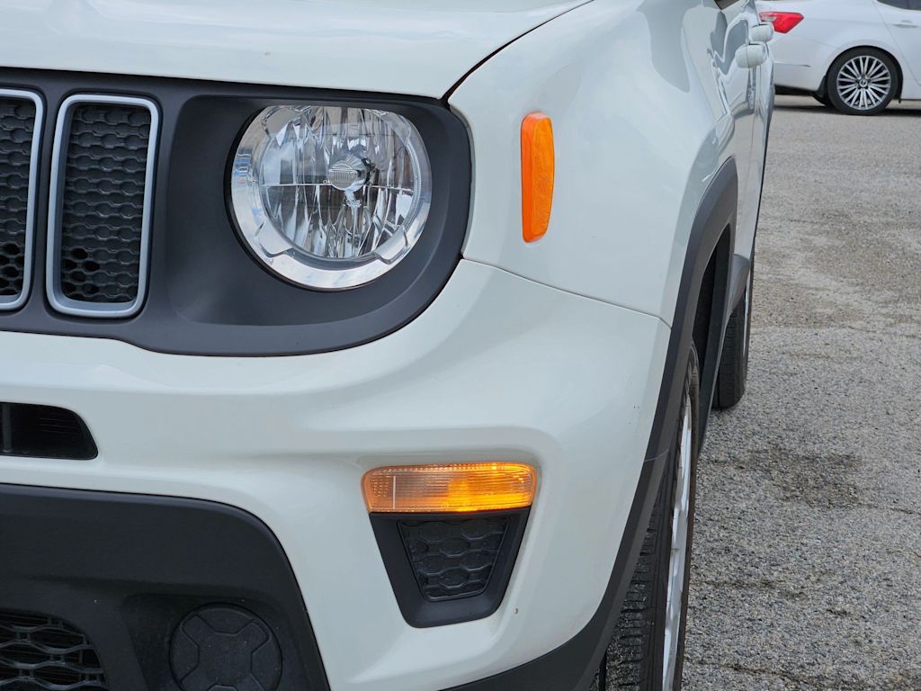 Thumbnail: 2023 Jeep Renegade - 21