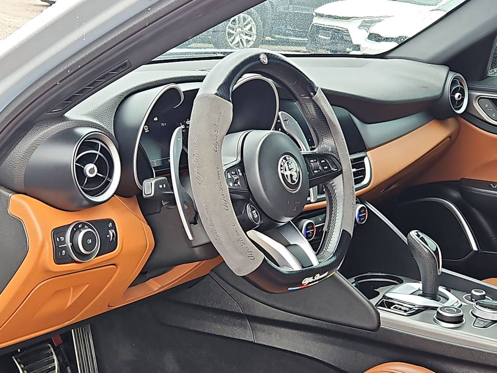 Thumbnail: 2020 Alfa Romeo Giulia - 2