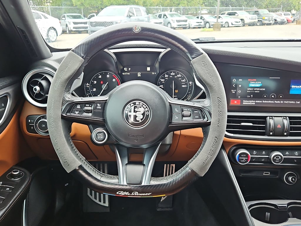 Thumbnail: 2020 Alfa Romeo Giulia - 13
