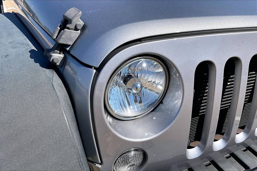 Thumbnail: 2018 Jeep Wrangler - 30
