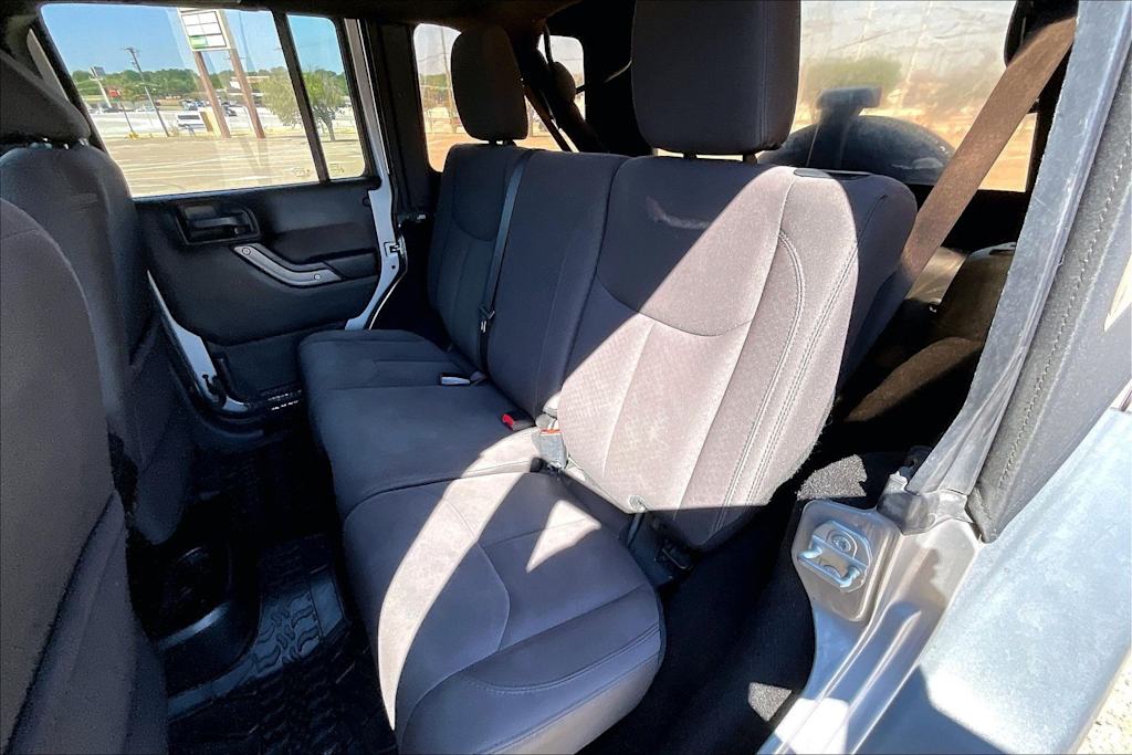 Thumbnail: 2018 Jeep Wrangler - 29