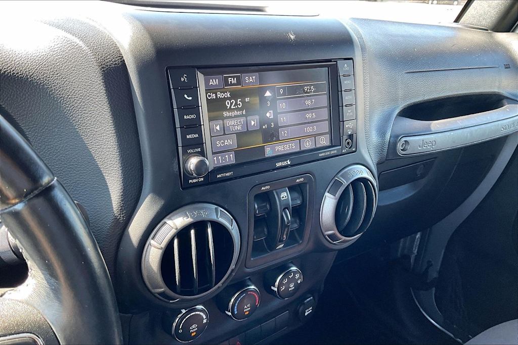 Thumbnail: 2018 Jeep Wrangler - 16