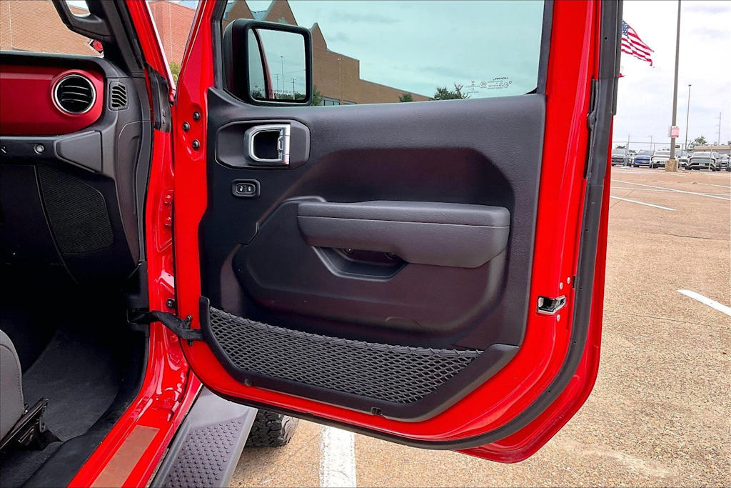 Thumbnail: 2023 Jeep Wrangler - 27